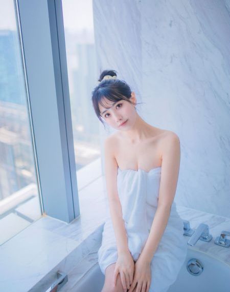 秘书激情办公室在线观看_国产剧超清在线观看
