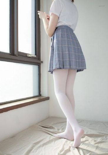 我一个人的假期电影播放_全集电影手机在线观看